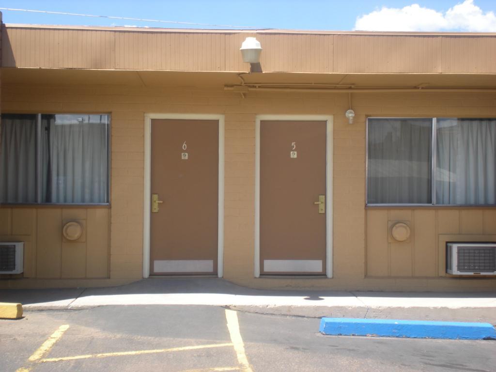 Snow Peak Inn Flagstaff Exterior foto